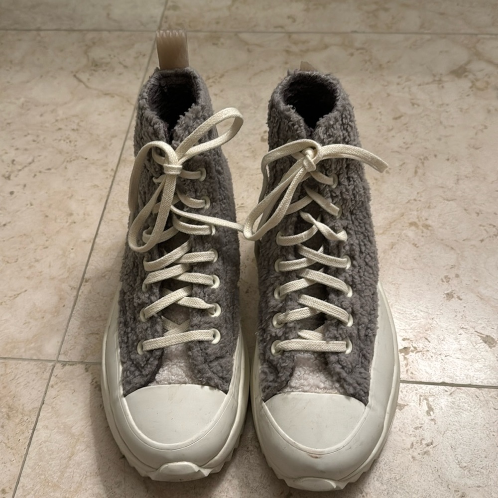 Chuck Taylor® All Star® Faux Shearling Run Star Hike Platform Sneaker size 8W 6M